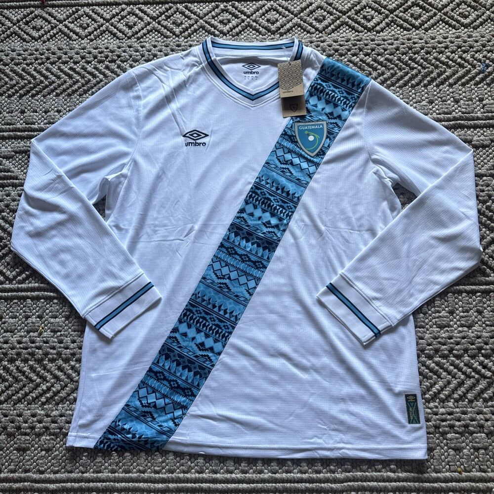 $110 Umbro Guatemala Mens XL Authentic Long Sleeve Home Soccer Jersey 23/24